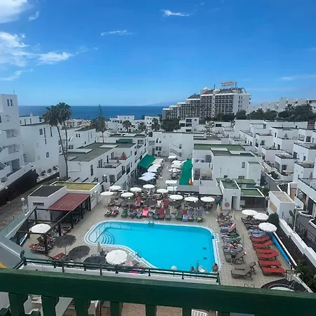 Sunset Bay 45 - Two Bed 아데제